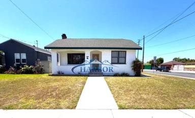 Main picture of 1667 Lagoon Ave