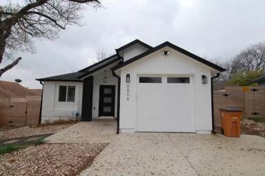 Main picture of 6806 Pondsdale Ln