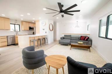 Main picture of 2229 W Marston Dr