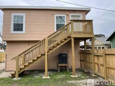 Main picture of 3411 Avenue O 1/2