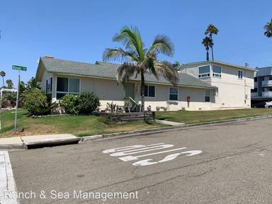 Main picture of 834 S Pacific St