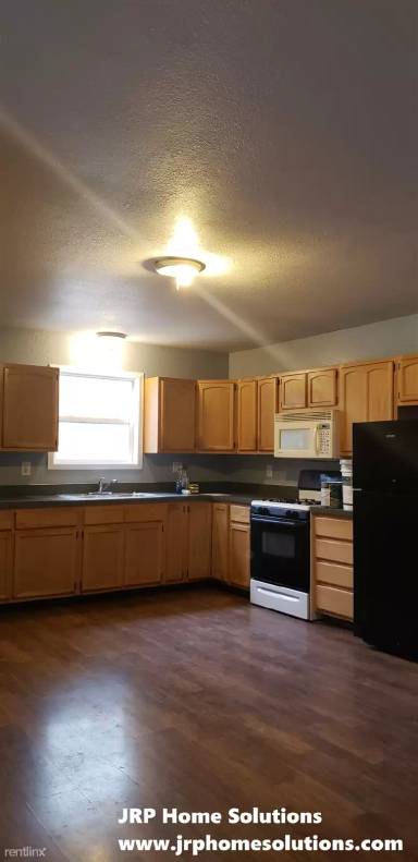 Main picture of 1505 Deyo St