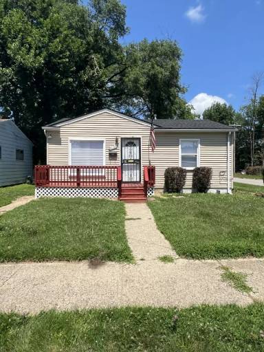 Main picture of 26102 Stanford St