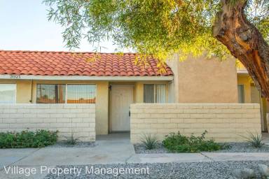 Main picture of 3921 E Calle de Carlos