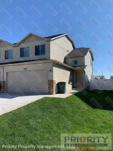 Main picture of 3223 Bantam Ave