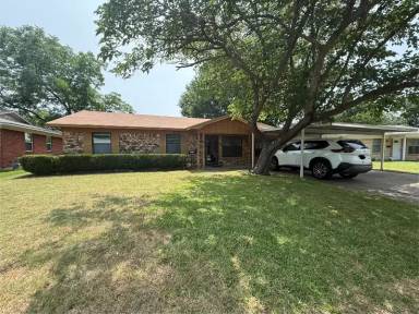 Main picture of 963 Pebblebrook Dr