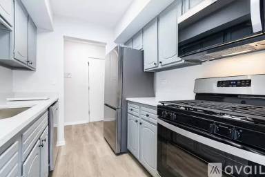 Main picture of 2214 Country Club Dr