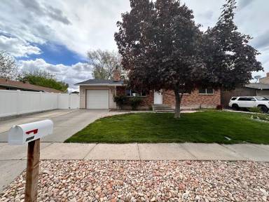 Main picture of 7288 S 1975 W
