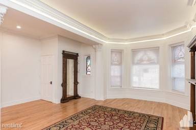Main picture of 3152 N Pine Grove Ave