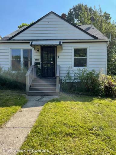 Main picture of 3387 E 106th St