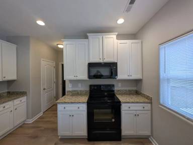 Main picture of 8419 Candlenut Ln