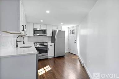 Main picture of 164 Perry St