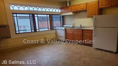 Main picture of 319 Main St