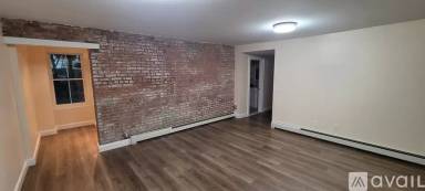 Main picture of 18 Hooker Ave