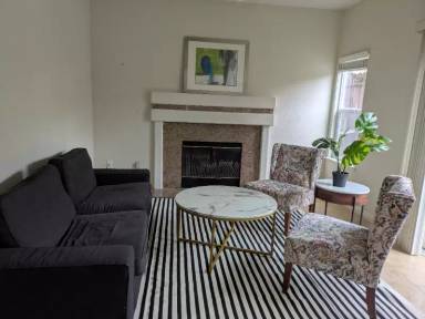 Main picture of 105 Donegan Ct