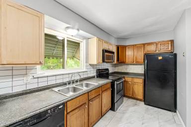 Main picture of 10501 Baron Dr