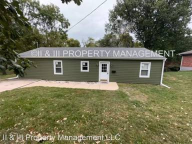 Main picture of 7819 Woodward St