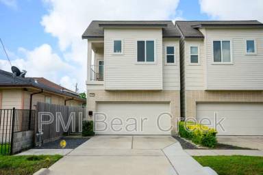 Main picture of 4618 Nichols St