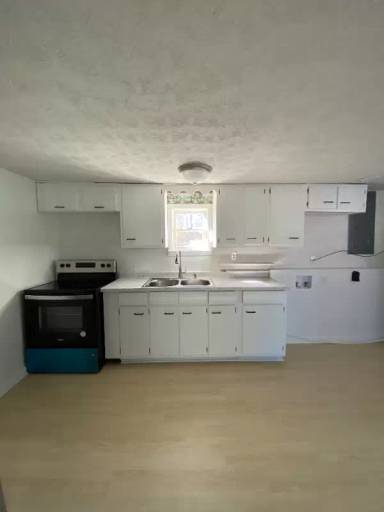 Main picture of 402 E Wayne St