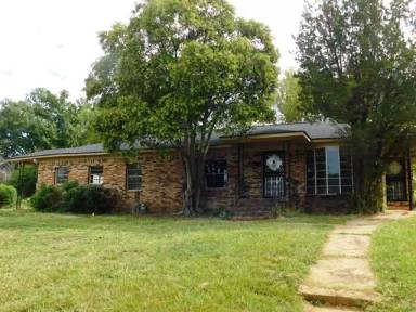 Main picture of 501 Avenue Y