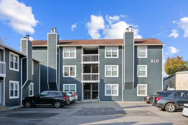 Main picture of 910 Mediterranean Ave