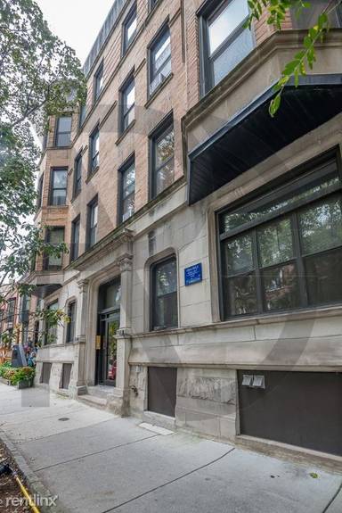 Main picture of 627 W Oakdale Ave