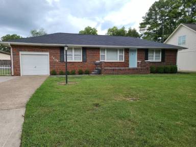 Main picture of 1404 Elmwood Dr SE