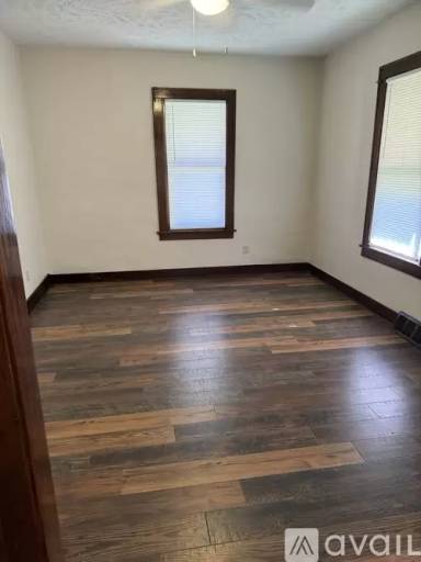Main picture of 405 Ravenna Rd