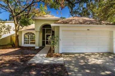 Main picture of 7413 Savannah Ln