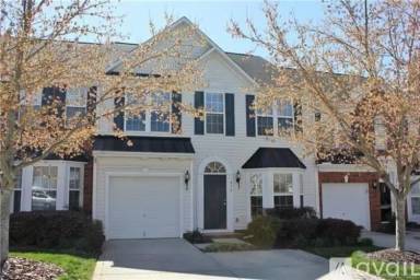 Main picture of 619 Colbert Way