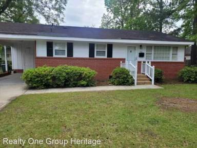 Main picture of 805 W 24th St