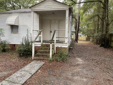 Main picture of 2643 Madden Dr