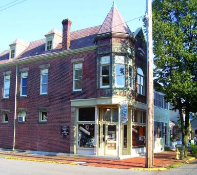 Main picture of 401 1/2 S 4th St