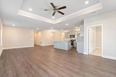 Main picture of 31208 Palladian Way