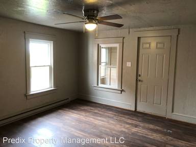 Main picture of 878 Baltimore St