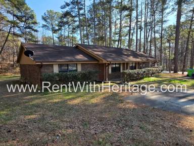 Main picture of 1750 Nutmeg St