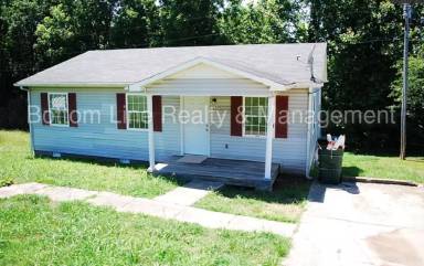 Main picture of 2417 E Ozark Ave