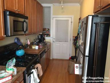 Main picture of 4863 N Hermitage Ave