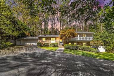 Main picture of 2570 Northside Dr NW