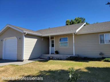 Main picture of 170 Latigo Dr