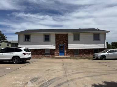 Main picture of 208 N Brunswick St