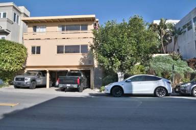 Main picture of 2307 Crest Dr
