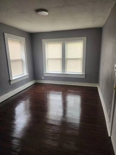 Main picture of 7000 S Stewart Ave