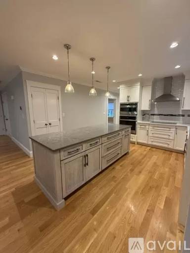 Main picture of 135 Westford Rd