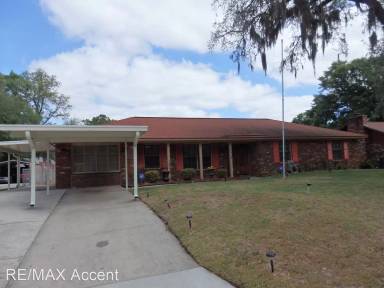 Main picture of 2510 Nottingham Dr