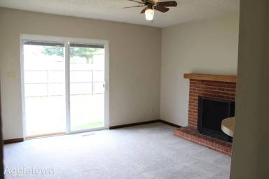 Main picture of 2008 Shirley Ln