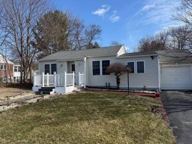 Main picture of 233 Spruce St