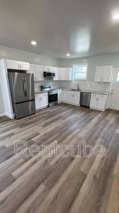 Main picture of 3860 Peru Rd