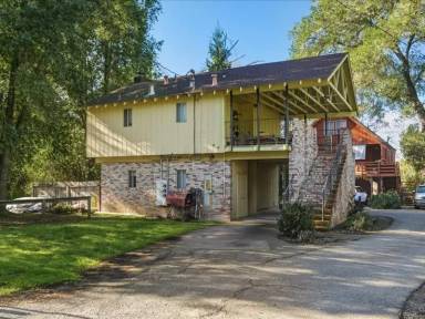 Main picture of 1863 Bailhache Ave