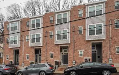 Main picture of 218 Fountain St